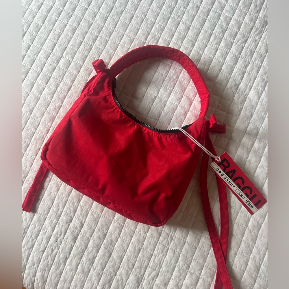 SANDY LIANG x BAGGU Mini Bow Bag in Candy Apple